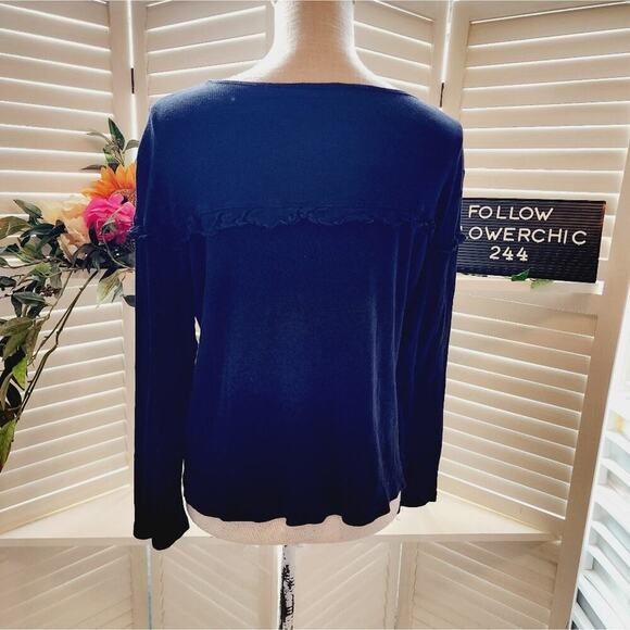 DREW BLACK LARGE  RIBBED RUFFLE TOP - Picture 2 of 7